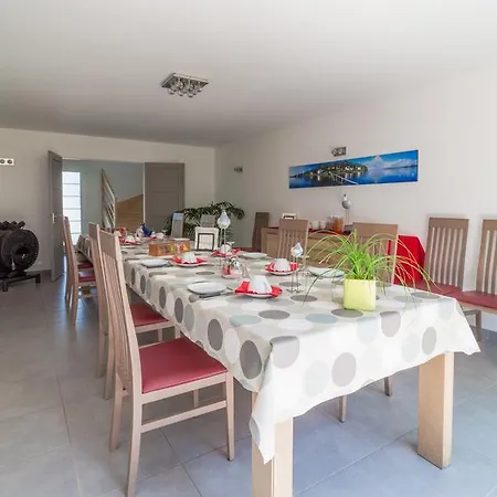 Du Bout Du Monde Bed & Breakfast 3*